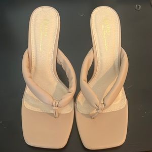 Tan flip flop kitten heel